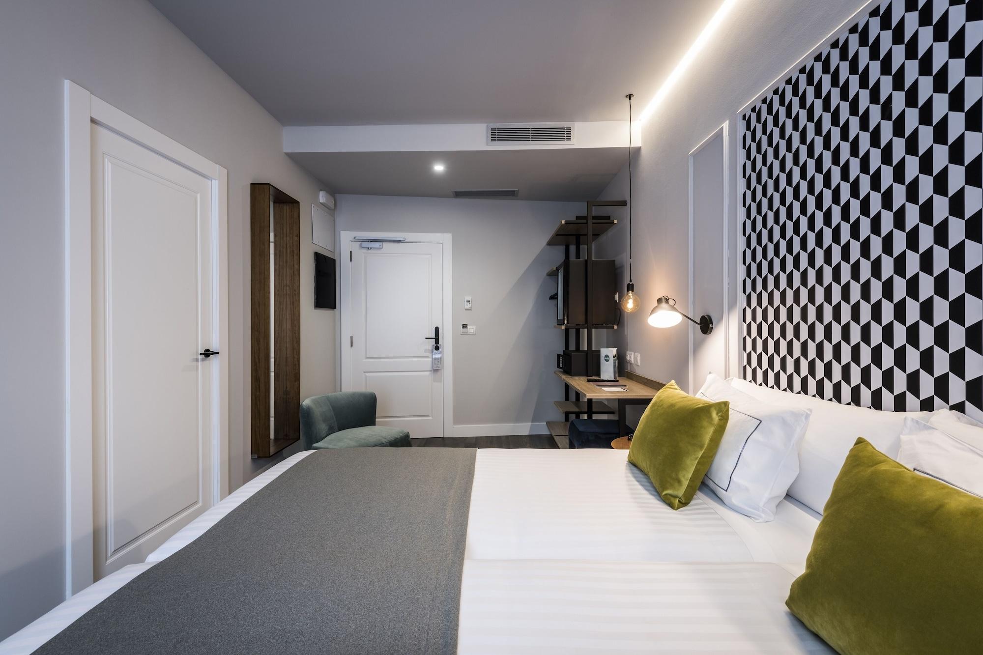 Intelier Victoria Hotel Сан Себастиан Екстериор снимка