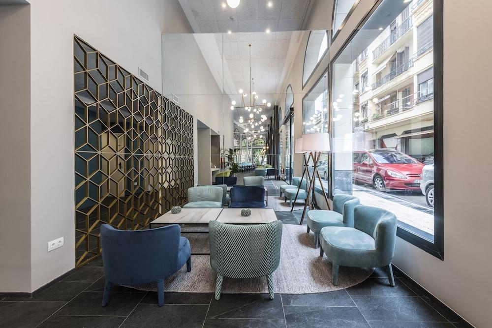 Intelier Victoria Hotel Сан Себастиан Екстериор снимка